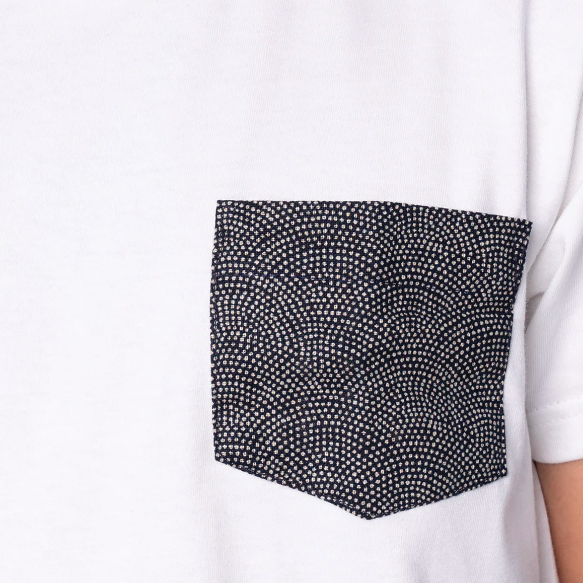 Pocket tee - White + Kimono Print - Scales