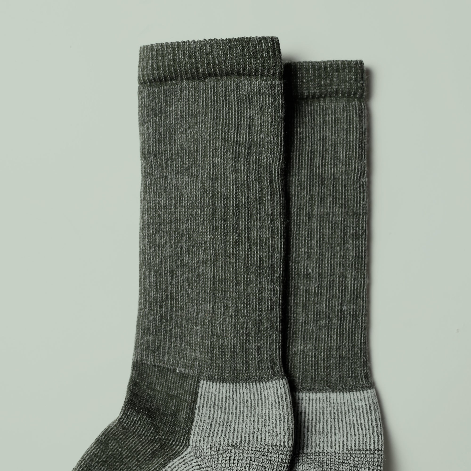 Merino Mountain Hiking Socks - Olive